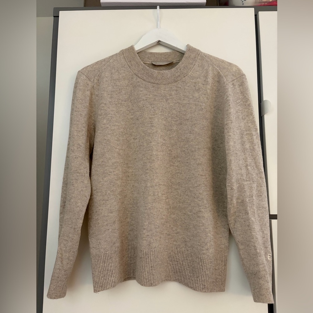 Everlane Cashmere Scoopneck Sweater in Light Beige